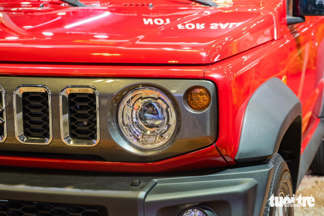 Chi tiết Suzuki Jimny 5 cửa ở Đông Nam Á: Rộng hơn, nặng hơn, đắt hơn bản dự kiến sắp bán ở Việt Nam- Ảnh 4.