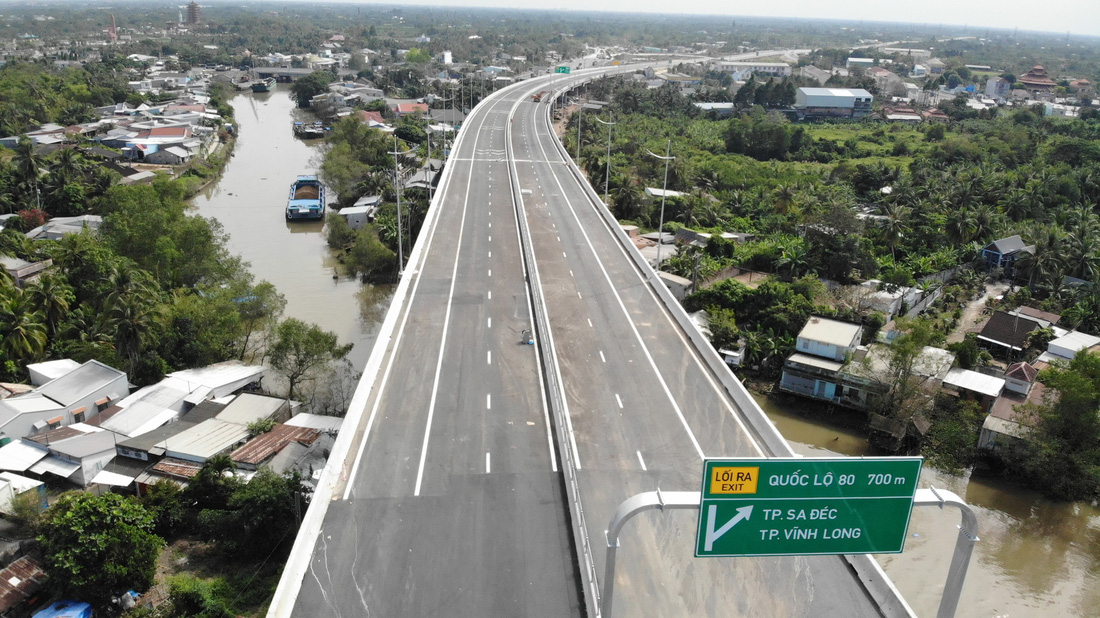 Cao tốc Mỹ Thuận - Cần Thơ dài 23km, đi qua tỉnh Vĩnh Long và Đồng Tháp - Ảnh: MẬU TRƯỜNG