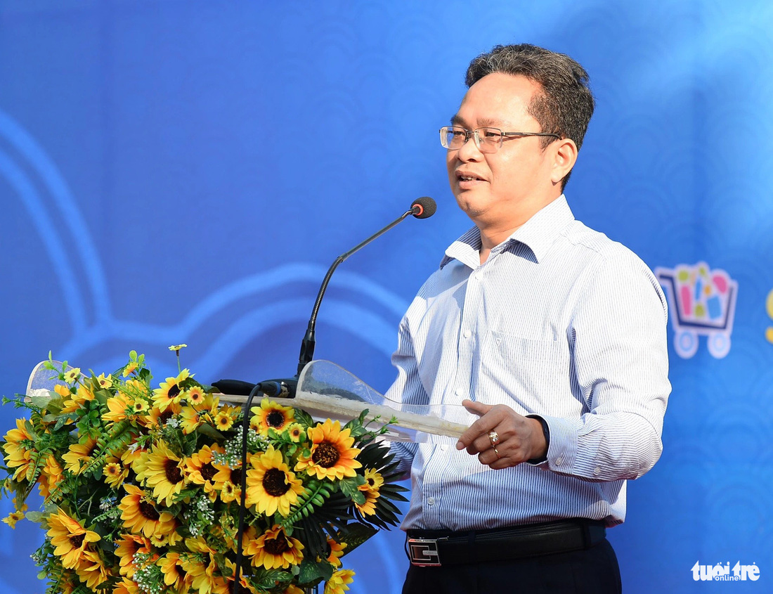 Ông Phạm Minh Tuấn phát biểu khai mạc hoạt động hoạt động chăm lo Tết Giáp Thìn năm 2024, nhằm nêu bật lên ý nghĩa giúp đỡ bà con khó khăn trong khu vực TP.HCM
