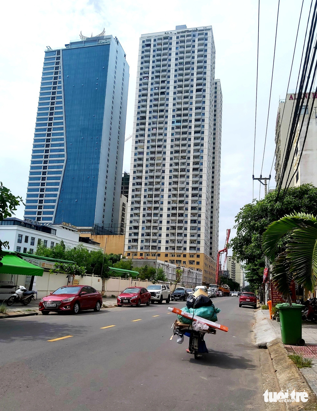 Xây dựng trái phép tại dự án chung cư Mường Thanh ở Đà Nẵng - Ảnh: ĐOÀN CƯỜNG