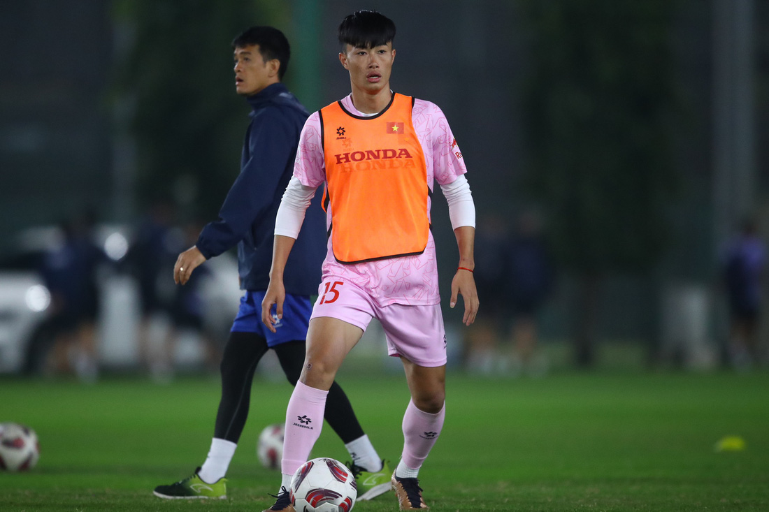 Một số cầu thủ U23 như Nguyễn Văn Trường có cơ hội cọ xát cùng đàn anh đội tuyển - Ảnh: MINH ĐỨC