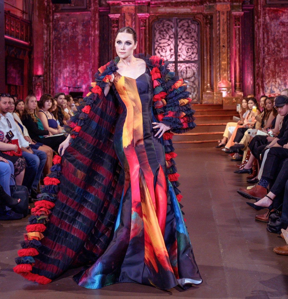 Tuyết Lê trình diễn thời trang tại New York Couture Fashion Week - Ảnh 5.