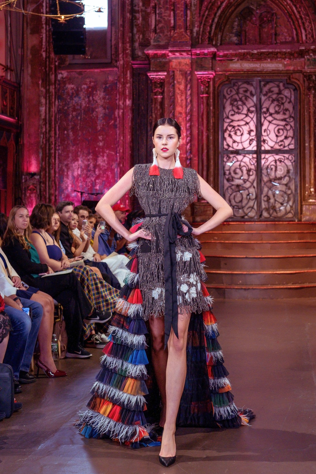 Tuyết Lê trình diễn thời trang tại New York Couture Fashion Week - Ảnh 6.