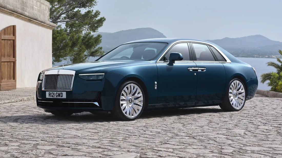 Rolls-Royce Ghost nâng cấp: Xe 'rẻ' nhất của thương hiệu có xe đắt nhất thế giới - Ảnh 1.