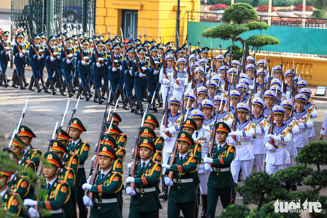 Thủ tướng Phạm Minh Chính chủ trì lễ đón trọng thị Thủ tướng Trung Quốc Lý Cường - Ảnh 3.