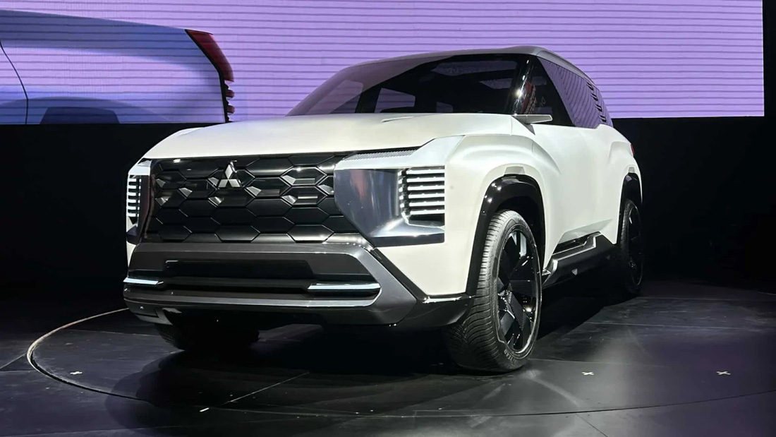 Mitsubishi DST Concept ra mắt: Có điểm giống Xforce, ra mắt hoàn chỉnh năm sau - Ảnh 1.