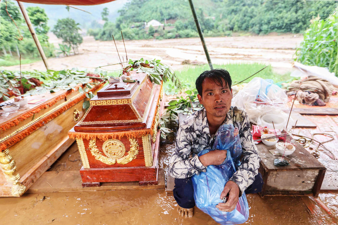 Lũ quét Làng Nủ: “sự sống nảy sinh từ cái chết...không để ai bị bỏ lại phía sau” - Ảnh 3.