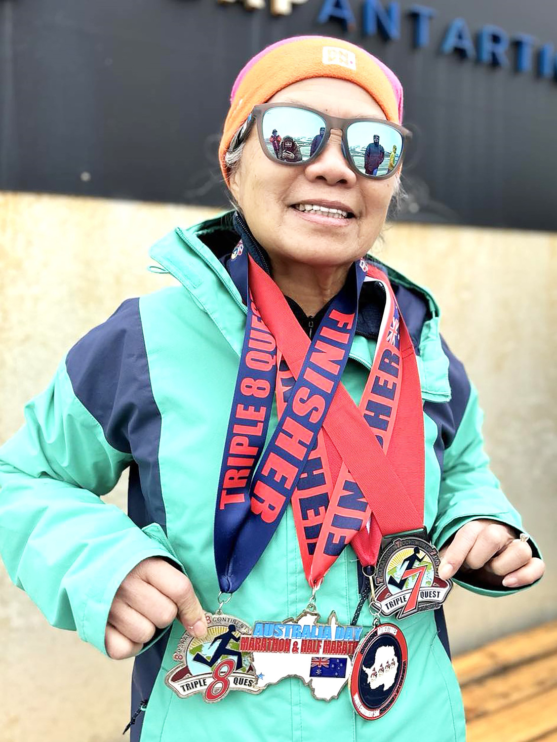 Bà Châu Smith trên hành trình chinh phục hơn 130 cuộc thi marathon khắp nơi trên thế giới - Ảnh: NVCC