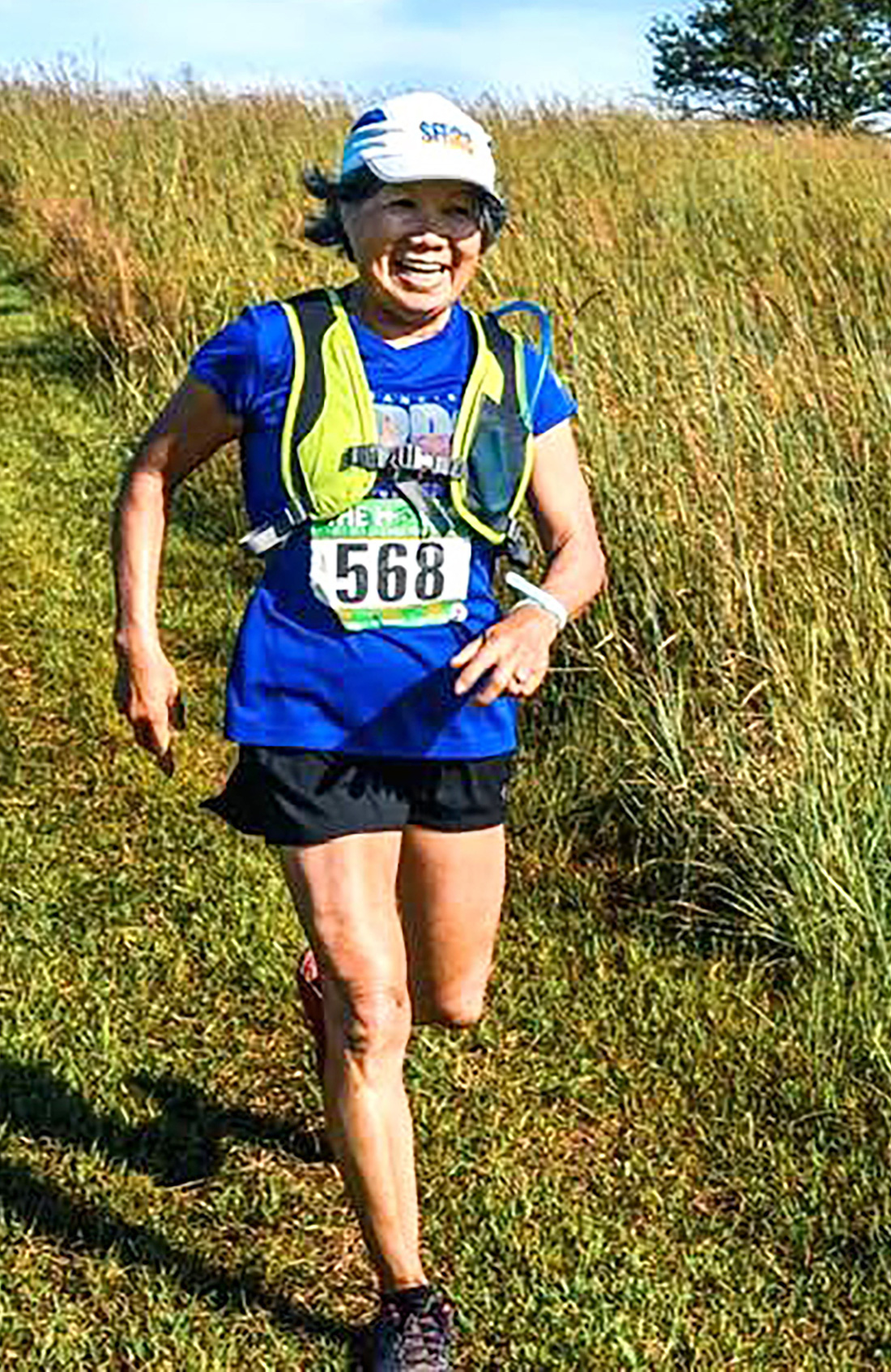 Bà Châu Smith trên hành trình chinh phục hơn 130 cuộc thi marathon khắp nơi trên thế giới - Ảnh: NVCC