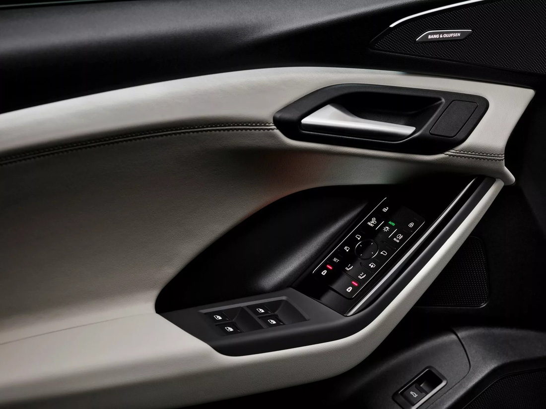 Audi Q6 e-tron 2025 ra mắt: Chủ lực xe điện tầm trung mới- Ảnh 20.