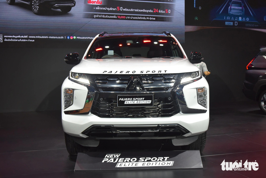 Mitsubishi Pajero Sport 2024 giá quy đổi từ 954 triệu đồng, dễ về Việt Nam đấu Fortuner- Ảnh 6.