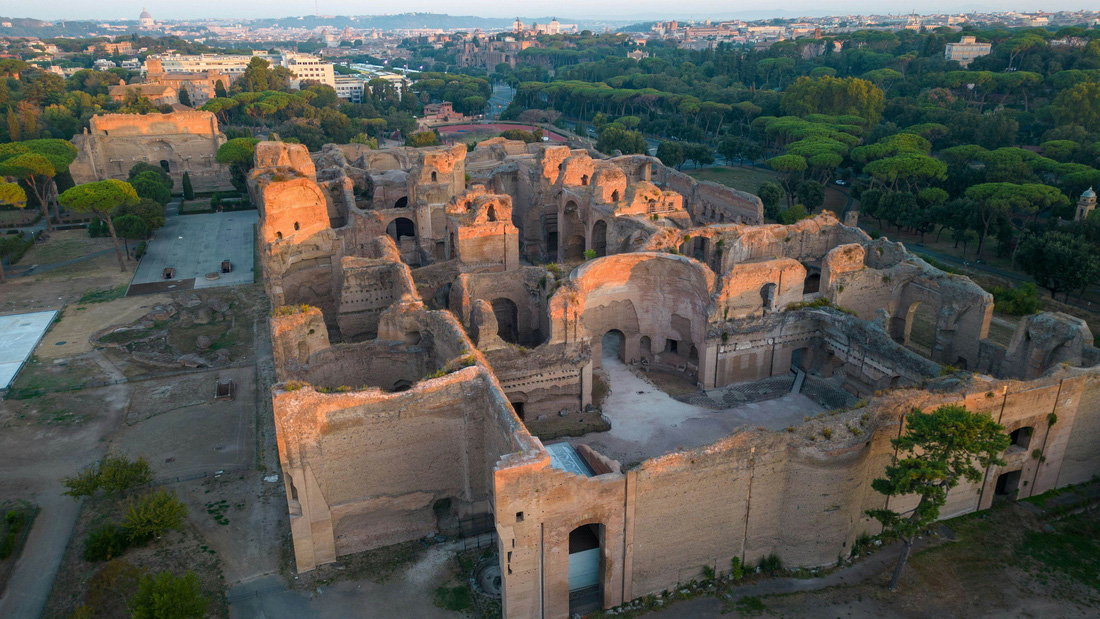 Nhà tắm Caracalla là một trong những khu phức hợp nước nóng lớn nhất thời cổ đại - Ảnh: LONELY PLANET