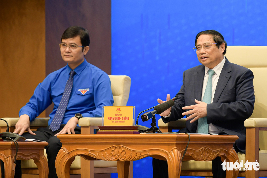 Thủ tướng Chính phủ Phạm Minh Chính tại đối thoại với bạn trẻ sáng 26-3 - Ảnh: NAM TRẦN