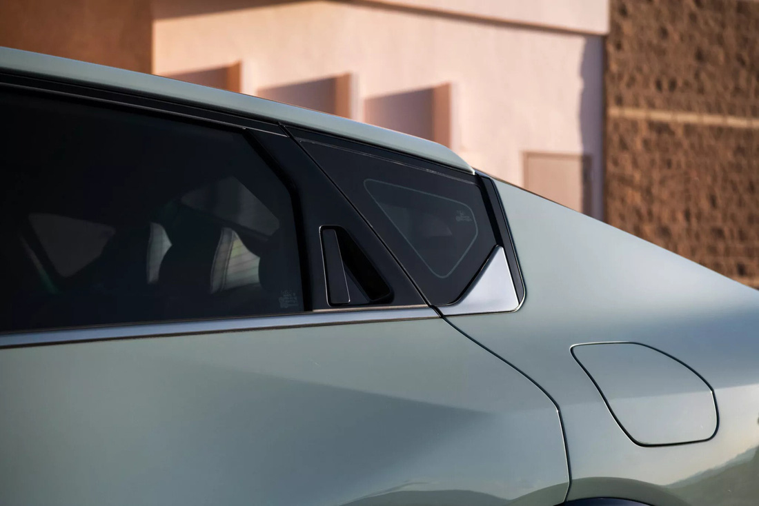 Kia K4 chính thức ra mắt: Công nghệ an toàn cao cấp, có bản hatchback- Ảnh 8.