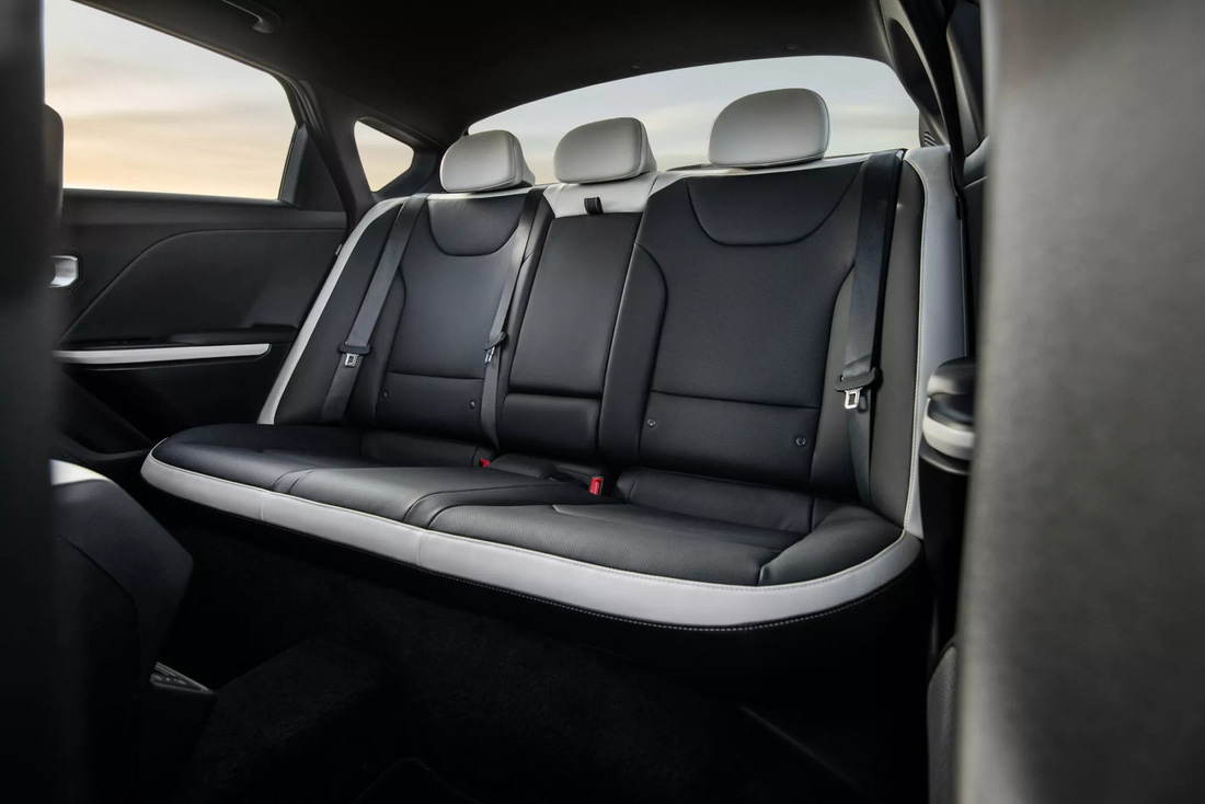 Kia K4 chính thức ra mắt: Công nghệ an toàn cao cấp, có bản hatchback- Ảnh 14.