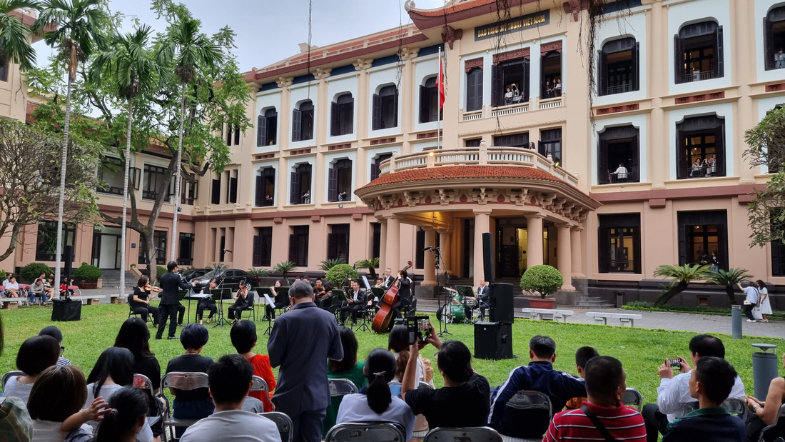 Một buổi hòa nhạc ngoài trời tại Bảo tàng Mỹ thuật Việt Nam - Ảnh: Bảo tàng Mỹ thuật 