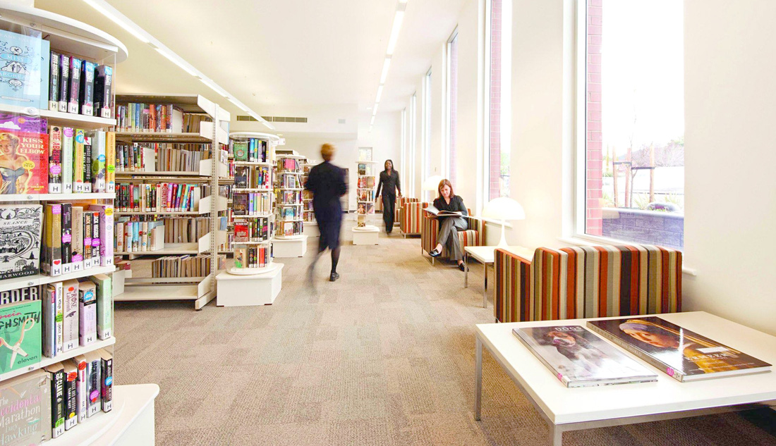 Thư viện Campbelltown ở Úc dù cấp phường nhưng có rất nhiều đầu sách quý - Ảnh: Campbelltown Library