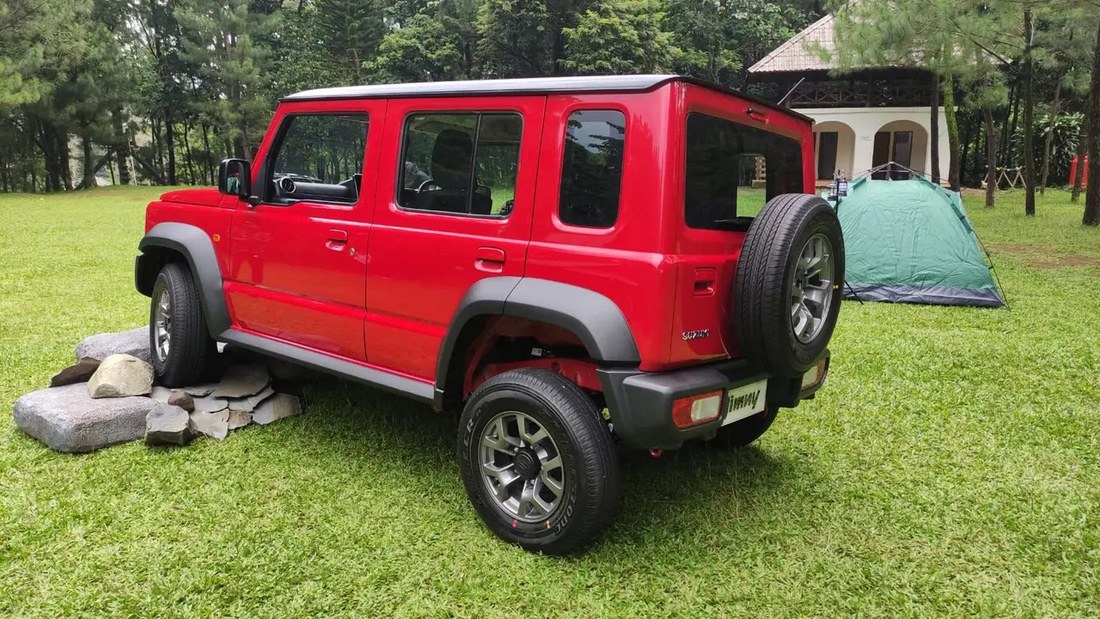 Lái thử Suzuki Jimny 5 cửa: Off-road không ngán đường nào, nhiều điểm hơn bản 3 cửa- Ảnh 10.