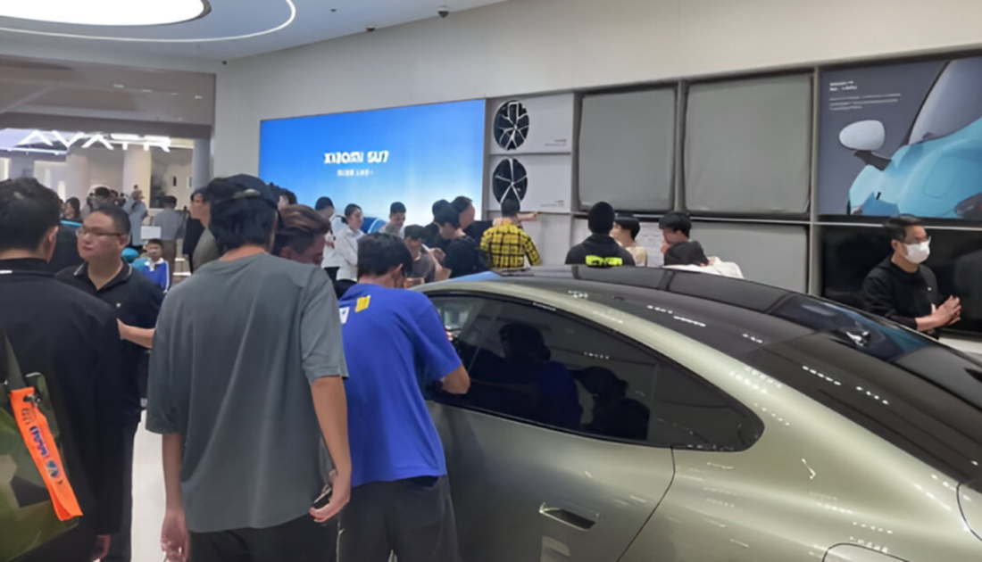 Người dân Trung Quốc đổ xô đặt xe điện Xiaomi, chờ tới 2h sáng- Ảnh 4.