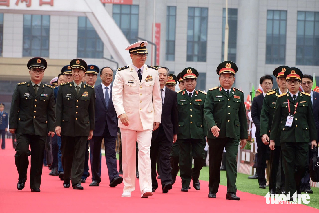 Thượng tướng Đổng Quân - bộ trưởng Bộ Quốc phòng Trung Quốc, dẫn đầu đoàn đại biểu sang Việt Nam tham dự chương trình giao lưu hữu nghị quốc phòng biên giới Việt Nam - Trung Quốc lần thứ 8 - Ảnh: NGUYÊN BẢO