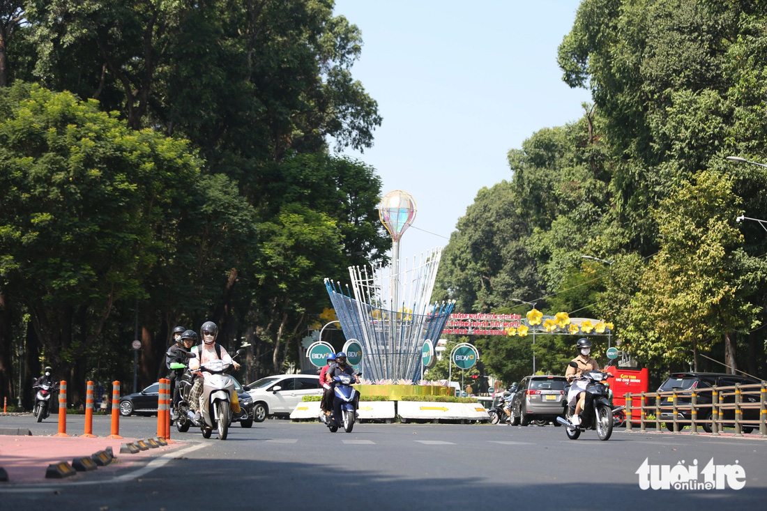 Ngay trung tâm quận 1, giao lộ Lê Duẩn và Phạm Ngọc Thạch cũng nằm trong đề xuất được cải tạo. Đây là khu vực du khách, người dân thường xuyên qua lại