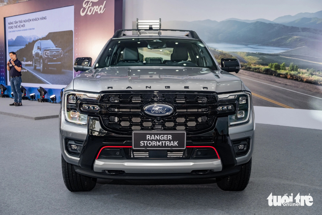 Ford Ranger Stormtrak được nhập khẩu từ Thái Lan. Khách hàng có thể mua xe trực tuyến thông qua nền tảng thương mại điện tử của Ford.