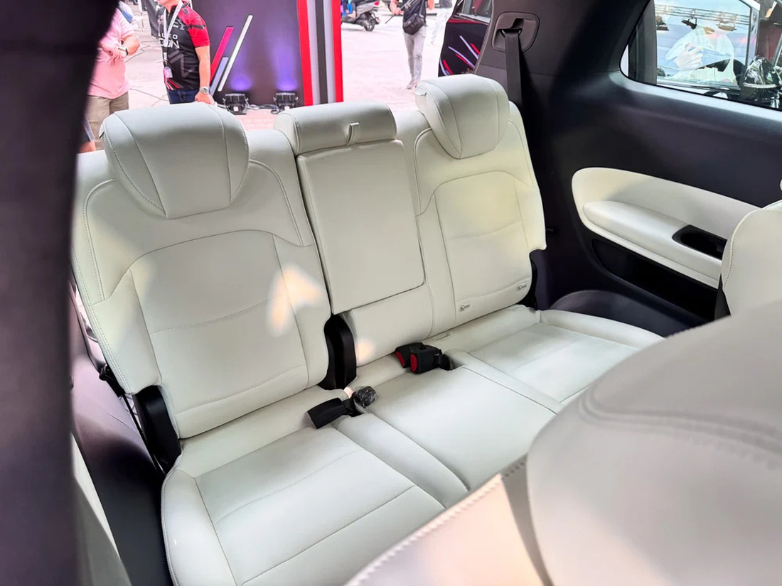 Xe Trung Quốc sao chép Lexus LM, đấu Toyota Alphard bằng giá rẻ- Ảnh 11.