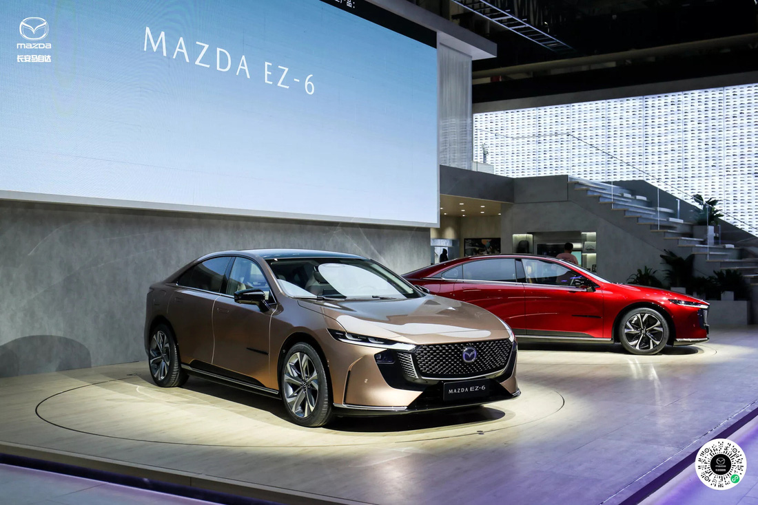 Mazda EZ-6 là sản phẩm hợp tác giữa Mazda và Changan của Trung Quốc. Hiện chưa rõ EZ-6 có được bán ra thị trường quốc tế hay không - Ảnh: Carscoops