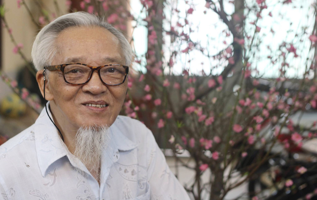 Mặc dù lớn tuổi thế nhưng GS Nguyễn Huy Dung vẫn luôn tâm huyết với nghề khiến nhiều thế hệ học trò kính phục - Ảnh: FB GS NGUYỄN HUY DUNG