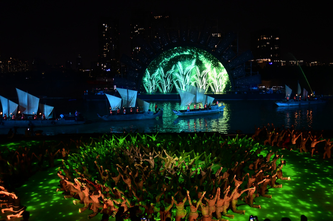Một hoạt cảnh trong chương trình nghệ thuật ở Lễ hội Sông nước lần 1-2023 - Ảnh: 