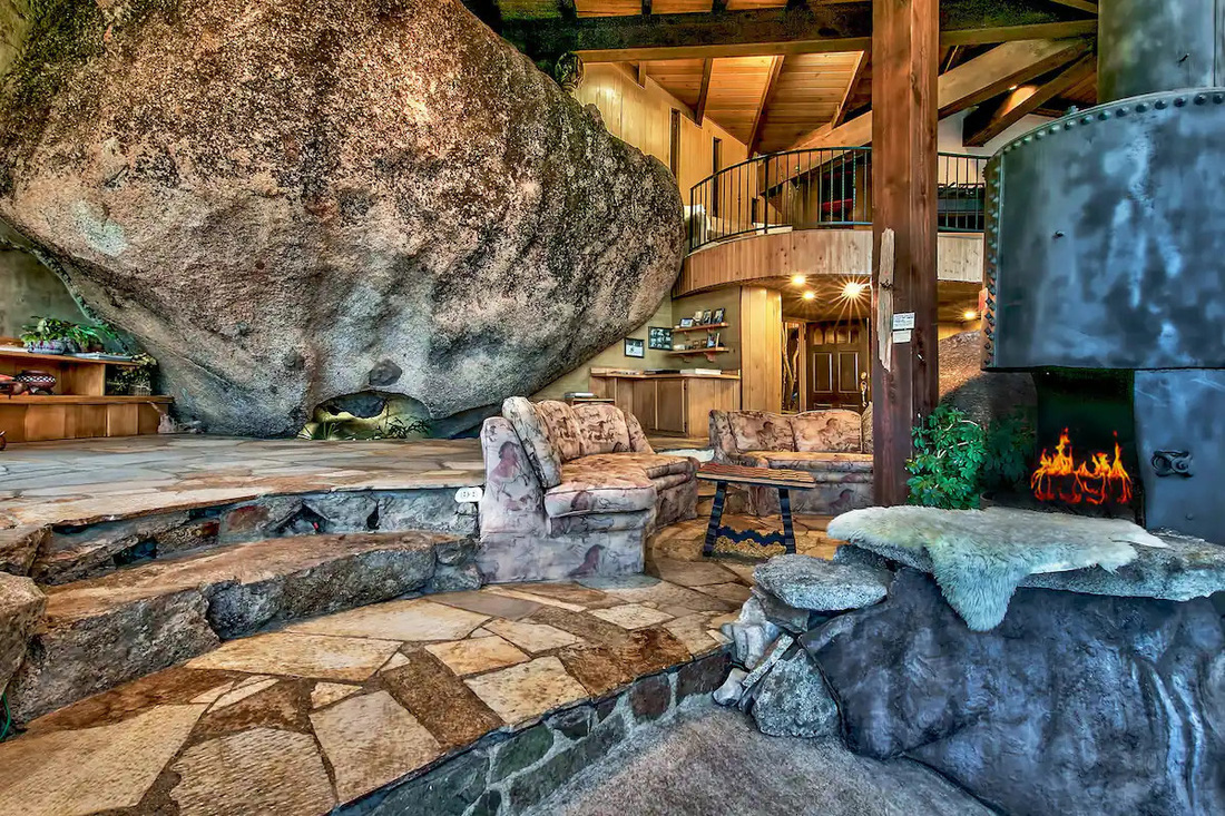 Ngôi nhà bằng đá ở South Lake Tahoe, California - Ảnh: airbnb.com
