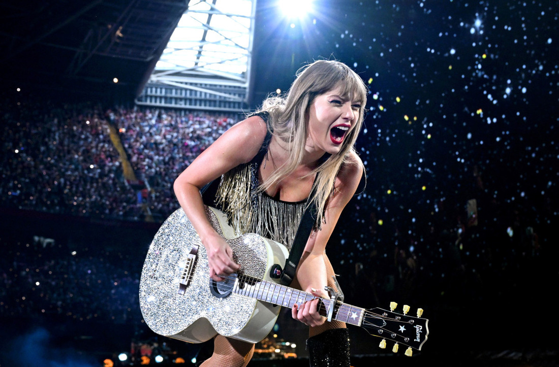 Eras Tour đã ở chặng cuối sau ba năm, nhưng Taylor Swift vẫn liên tục lập thành tích "khủng" - Ảnh: Getty Images