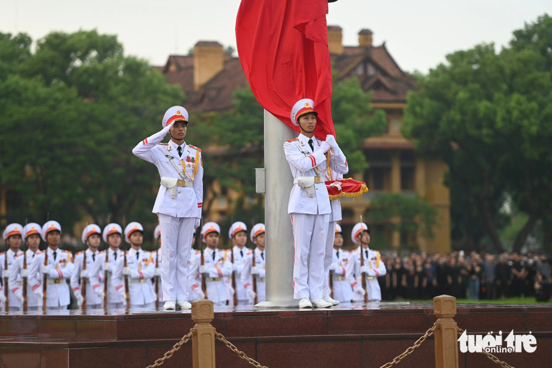 Lễ thượng cờ rủ Quốc tang Tổng Bí thư Nguyễn Phú Trọng- Ảnh 1.