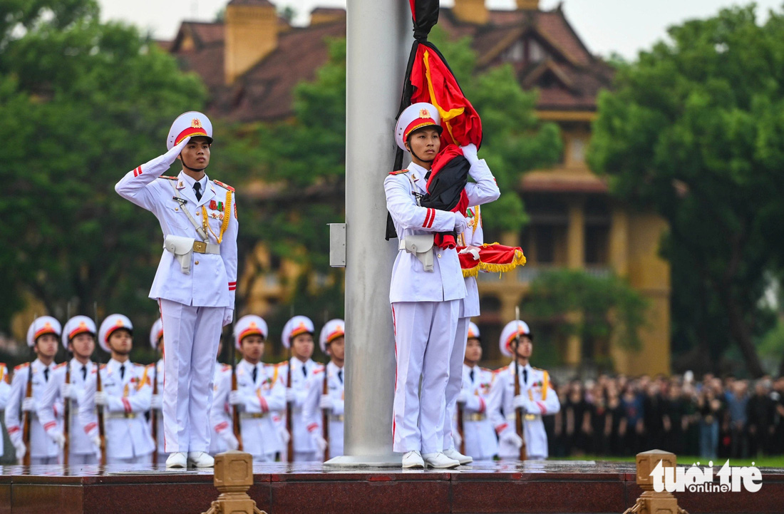 Lễ thượng cờ rủ Quốc tang Tổng Bí thư Nguyễn Phú Trọng- Ảnh 2.