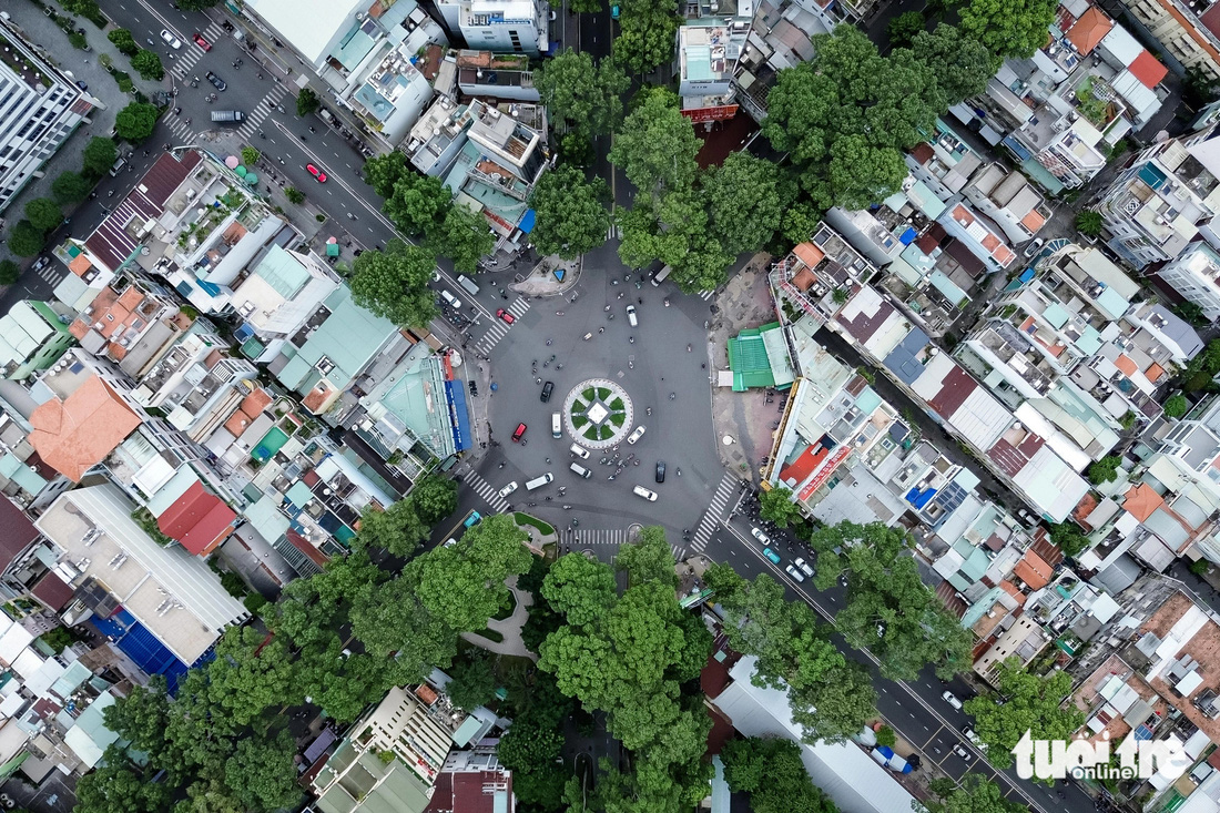 Cùng với ngã bảy Điện Biên Phủ, ngã sáu Nguyễn Tri Phương - Ngô Gia Tự, Nguyễn Chí Thanh (quận 5, 10) sẽ được xây nút giao khác mức với các nhánh cầu vượt - Ảnh: TIẾN QUỐC