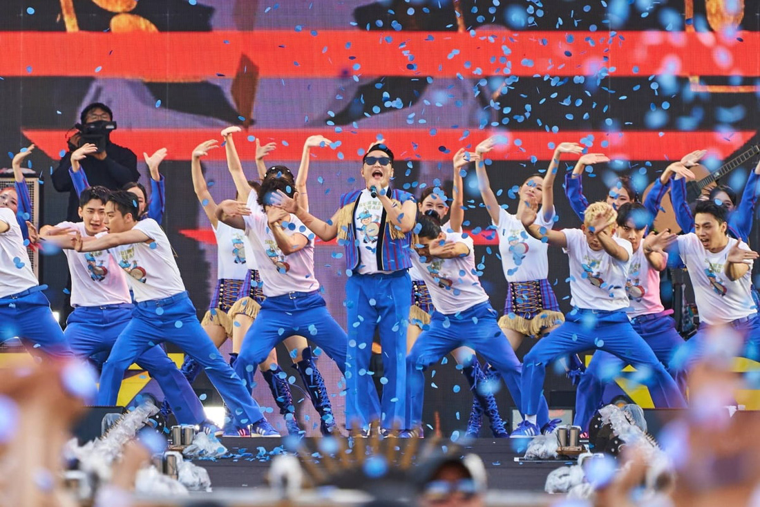 PSYのSummer Swag 2024コンサート、大勢の観客を魅了 - 写真: PSY