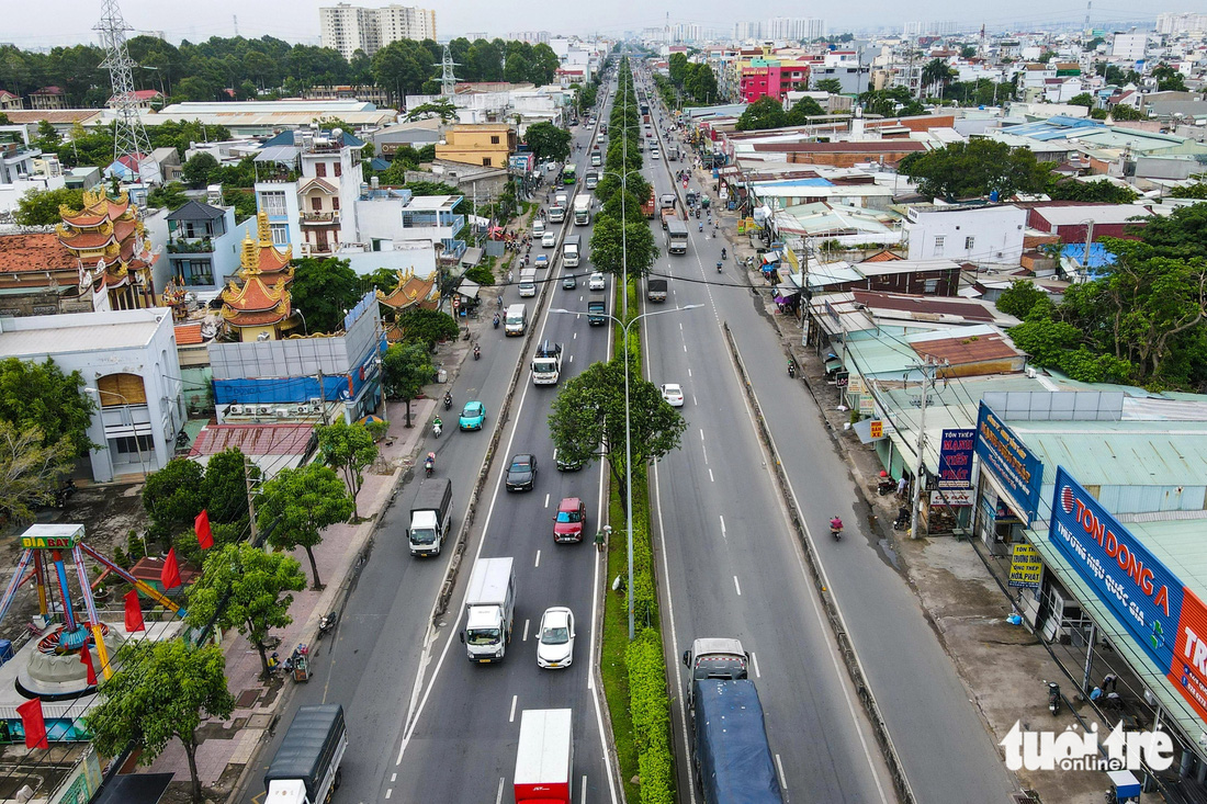 Quốc lộ 22 có 2 đoạn được đề xuất đổi và đặt tên Lê Quang Đạo cho đoạn 1 từ quốc lộ 1 đến cầu An Hạ (huyện Hóc Môn, quận 12) dài 10km. Ông Lê Quang Đạo (1921-1999) là Chủ tịch Quốc hội kiêm Phó chủ tịch Hội đồng Nhà nước Việt Nam từ năm 1987 đến 1992 - Ảnh: PHƯƠNG NHI