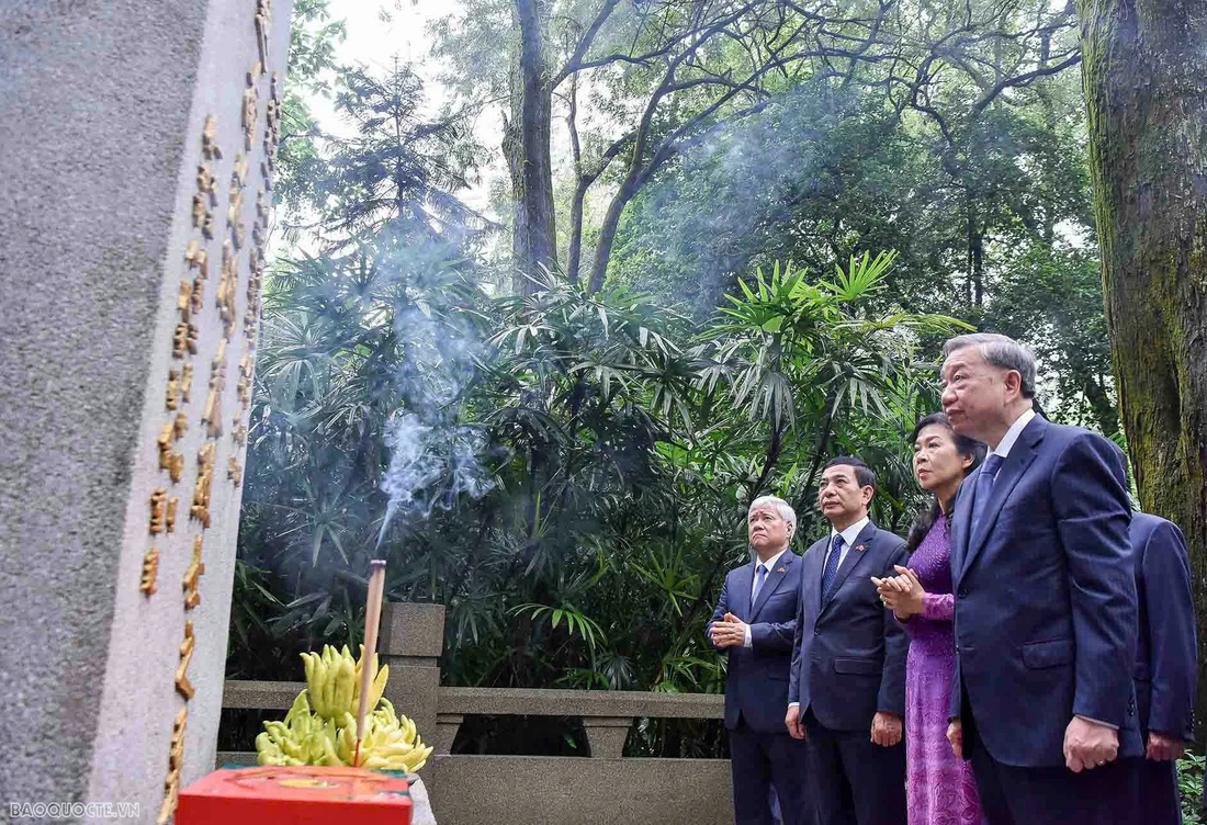 Tổng Bí thư, Chủ tịch nước Tô Lâm và phu nhân thăm di tích cách mạng tại Quảng Châu - Ảnh 1.