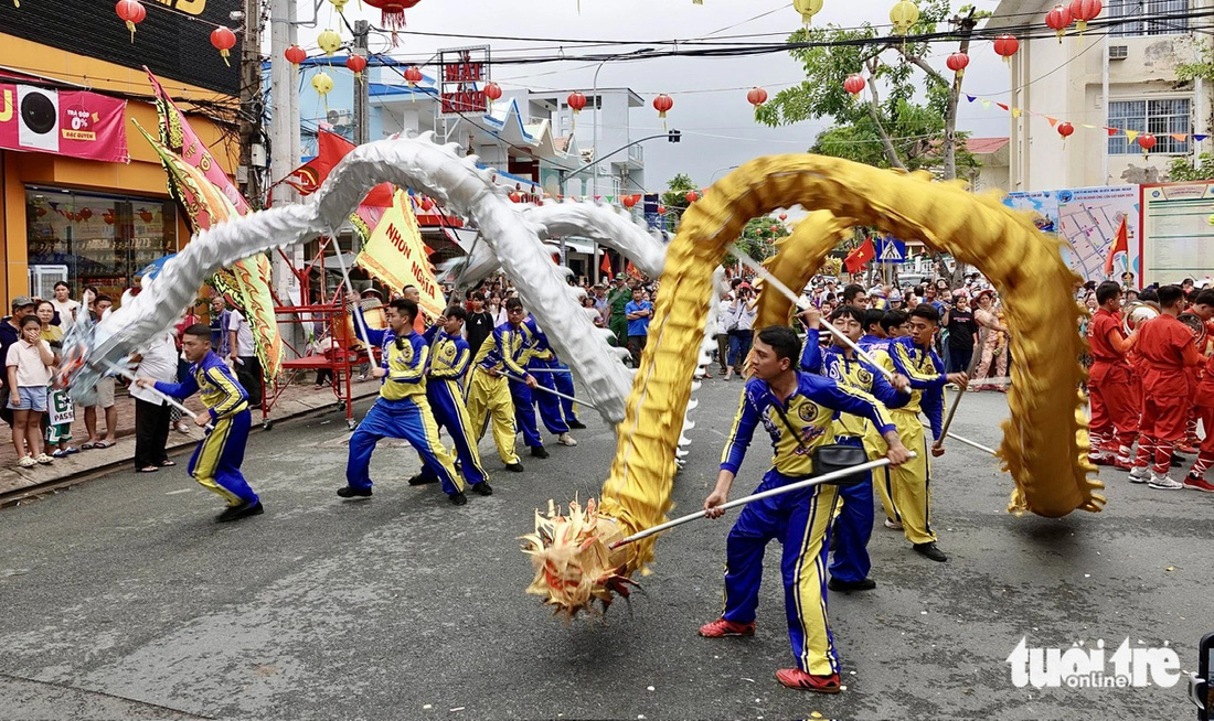 Sáng nay giữa những cơn mưa, Cần Giờ làm lễ đưa rước Nghinh Ông cầu mưa thuận gió hòa - Ảnh 5.