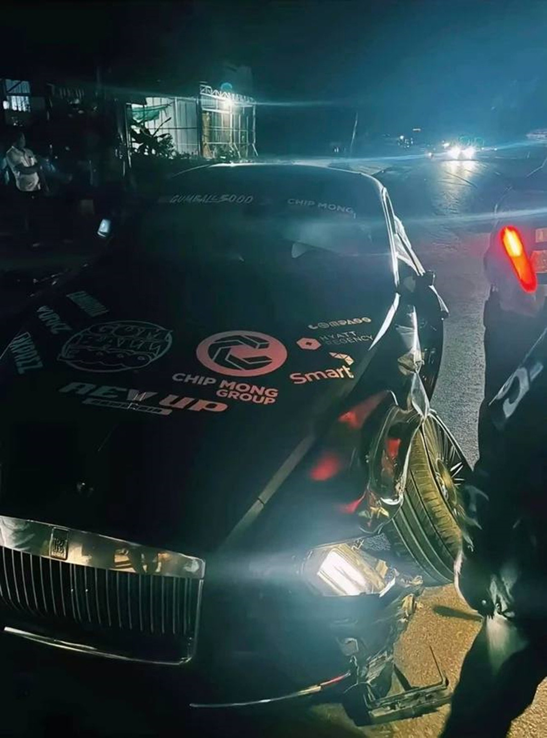 Loạt sự cố với Gumball 3000: Siêu xe gặp 'siêu đinh', siêu mưa - Ảnh 11.