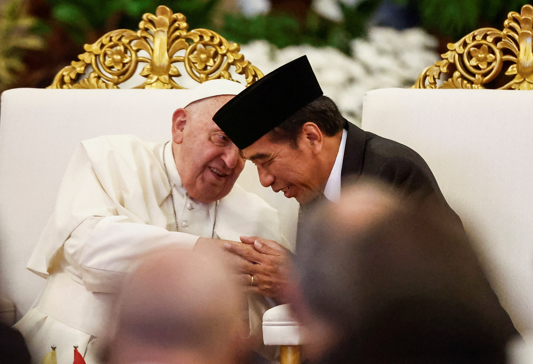 Hàng triệu tín hữu Công giáo Indonesia dõi theo Giáo hoàng Francis - Ảnh 1.