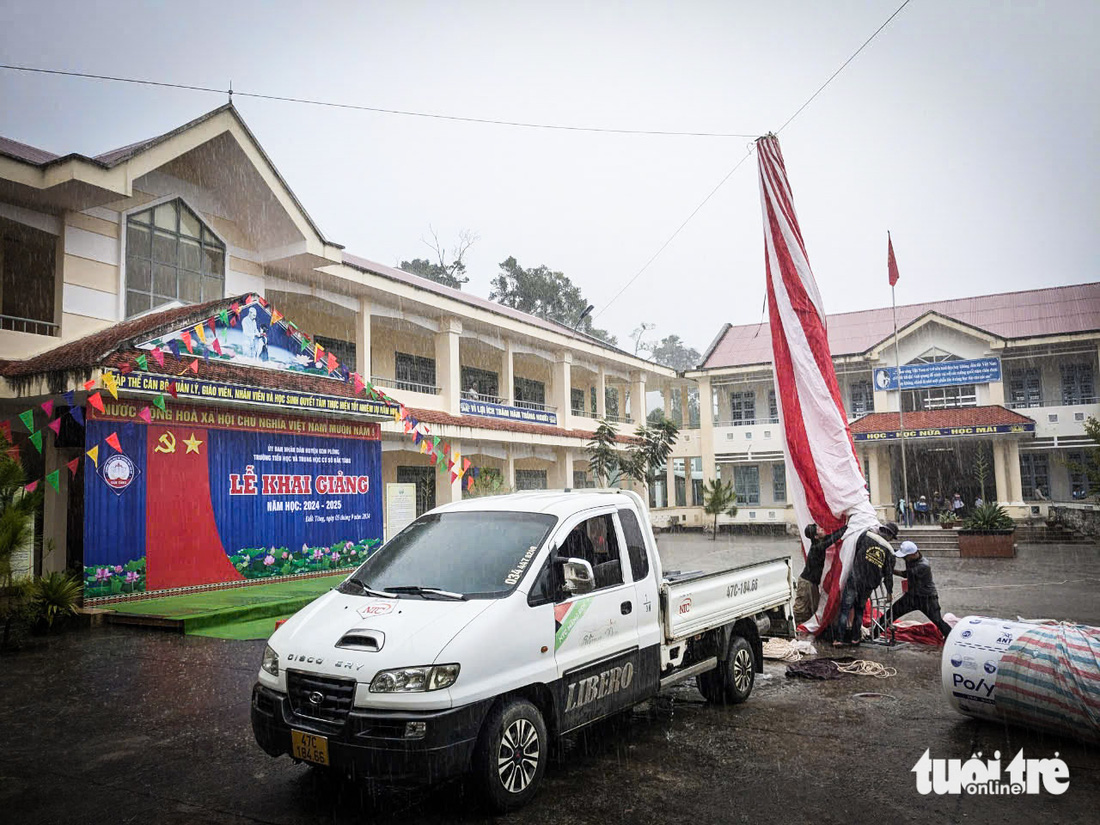 Vùng động đất chuẩn bị gì trước ngày khai giảng? - Ảnh 10.