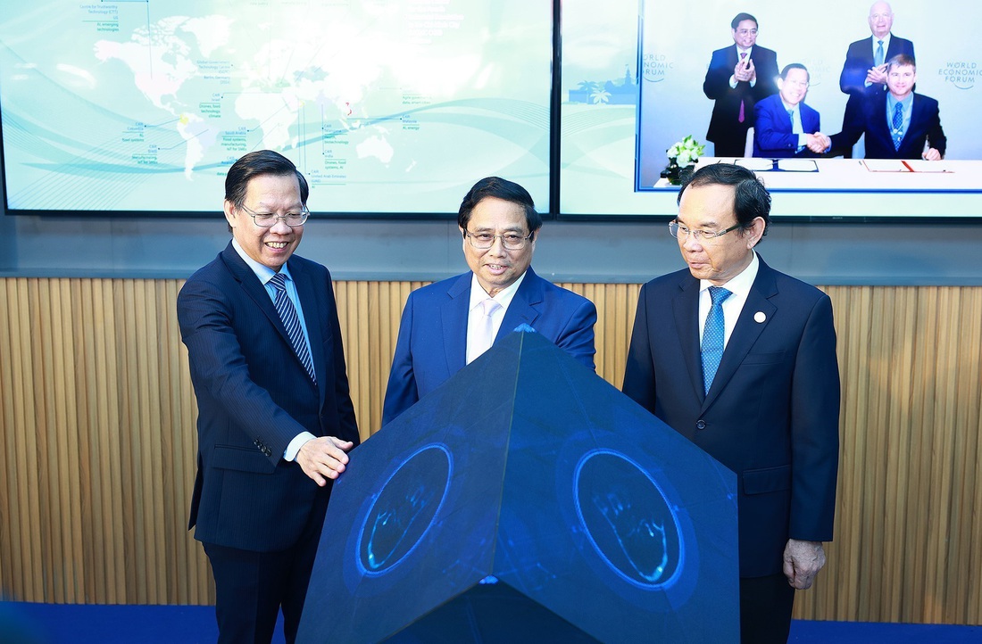 10 dấu ấn nổi bật của TP.HCM năm 2024: Ra mắt Trung tâm Cách mạng công nghiệp 4.0 - Ảnh 3.