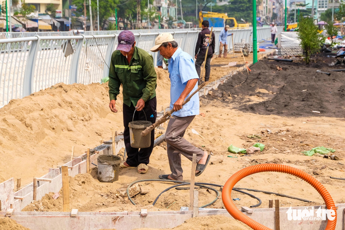 Diện mạo mới của Kênh Hàng Bàng đoạn qua quận 5 sắp hoàn thành cải tạo - Ảnh 3.