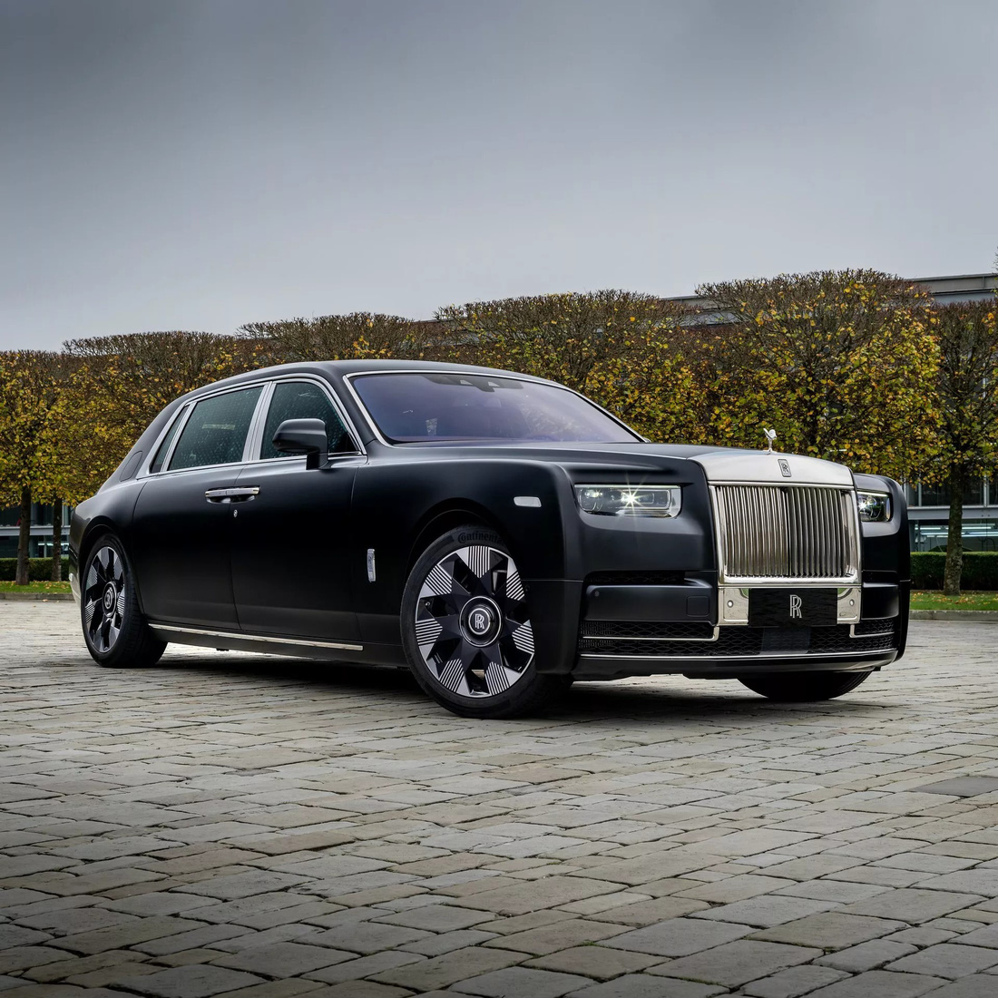 Rolls-Royce Phantom Dragon 'chốt' năm Rồng - Ảnh 2.