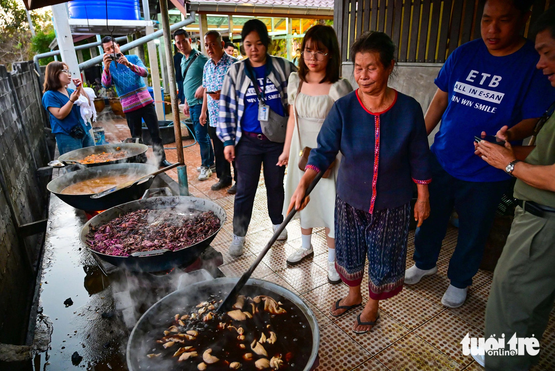 Những điểm đến không thể bỏ qua ở đông bắc Thái Lan - Ảnh 8.