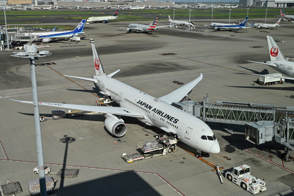 japan-airlines-17351775135491985569723.jpg