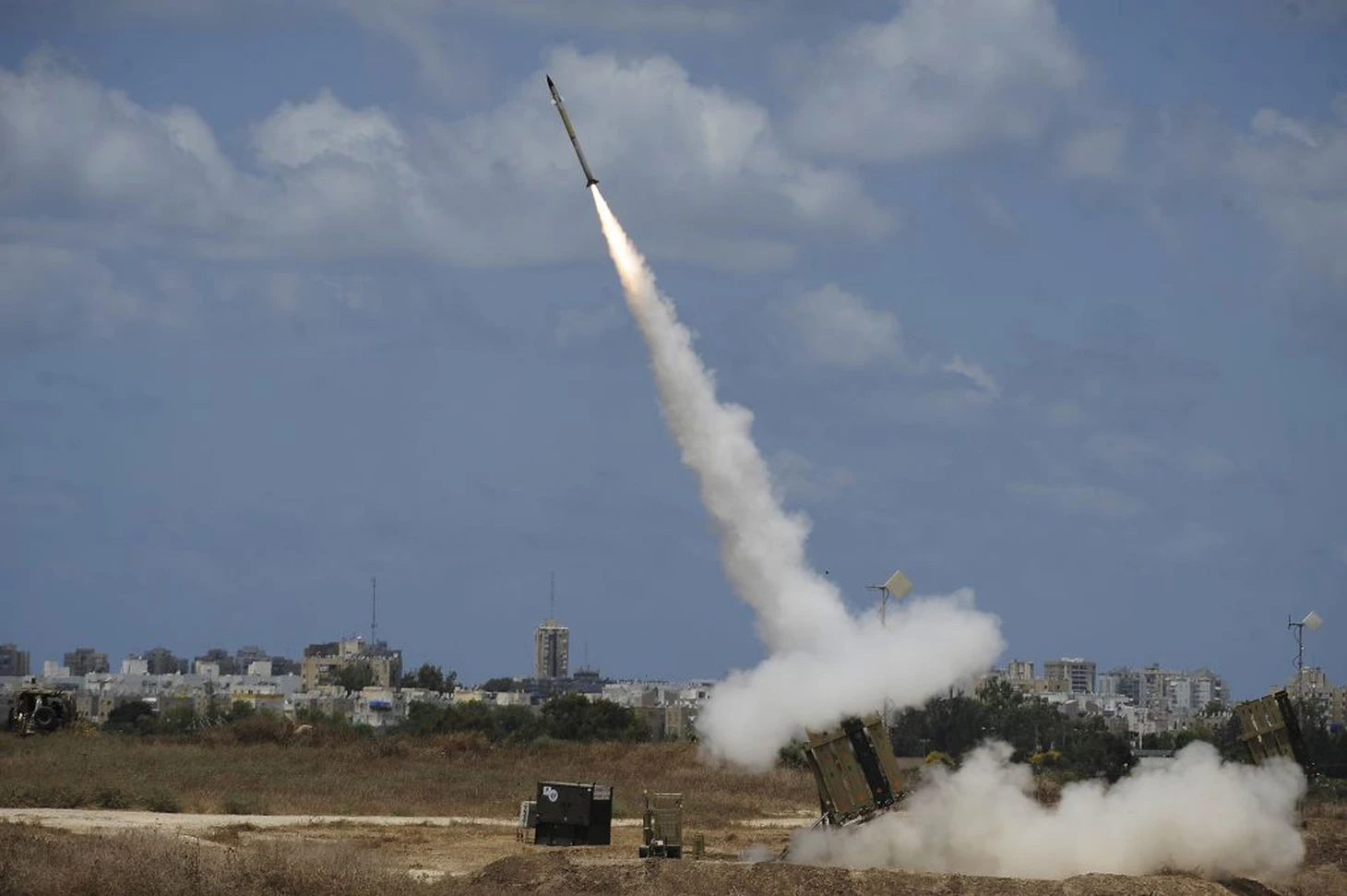 Hệ thống ‘Vòm sắt’ của Israel có thật sự trứ danh hiệu quả? - Ảnh 6.