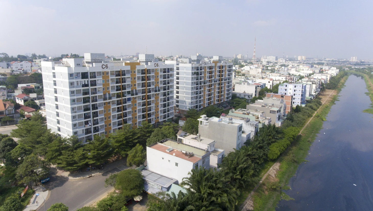 Khu tái định cư không có người tái định cư - Ảnh 17.