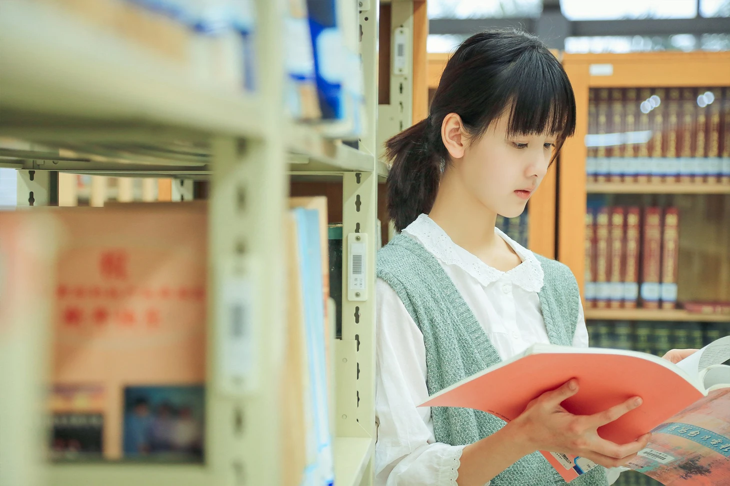 Củng Lợi, Châu Đông Vũ, Địch Lệ Nhiệt Ba... người sao phim vậy - Ảnh 5.